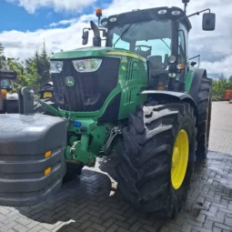 John Deere 6210R